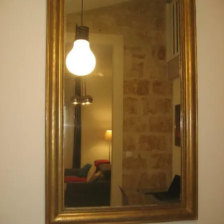 Montcalm Climatise En Plein Ecusson Apartment